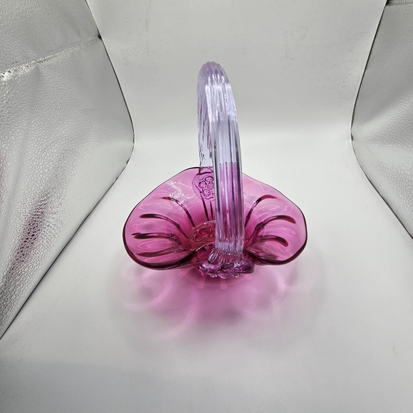 Cranberry glass basket with small great details! - Picture 5 of 7